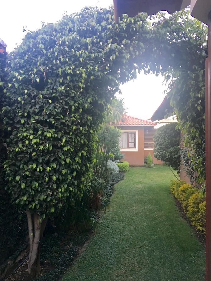 Apartamento Con Jardin コチャバンバ エクステリア 写真